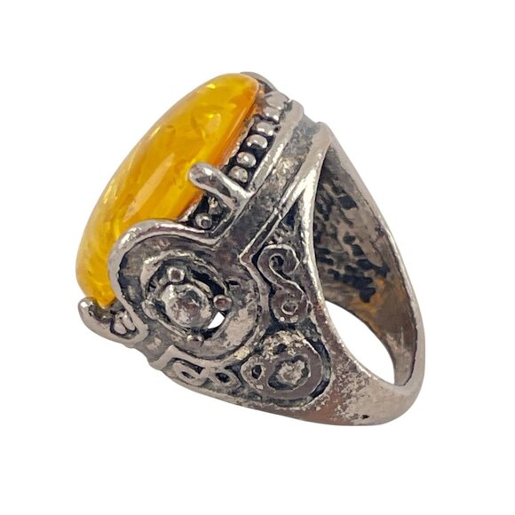Vintage Style Silver Ring Large Amber-Like Resin Stone Intricate Design Size 6 - Picture 7 of 8